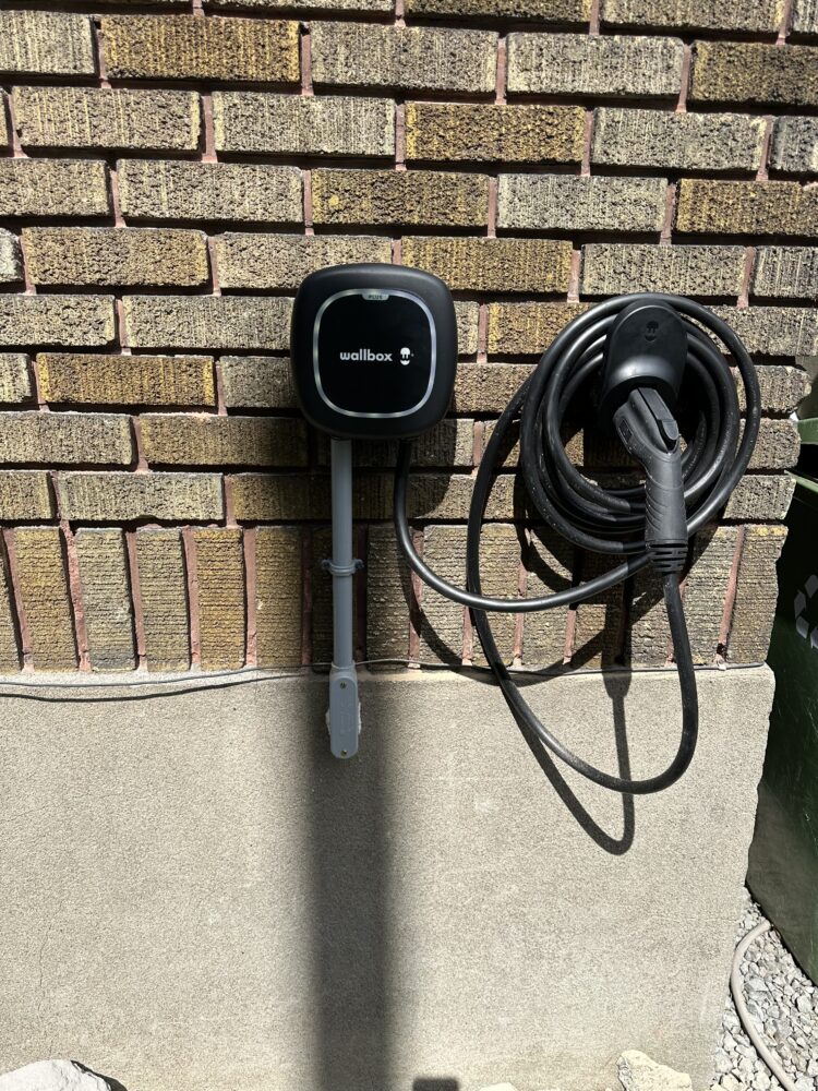 intensite-electrique-realisations-bornes-recharge-IMG-6563